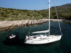 An Elan Impression 434 at anchor in a remote bay. Image courtesey of Elan d.o.o.