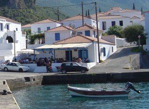 Many tavernas are situated near moorings and you can often eat right alongside the water, as here in Kiparissi on the Peloponnese east coast