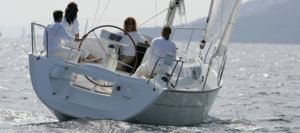A Jeanneau Sun Odyssey 32i sailing yacht underway
