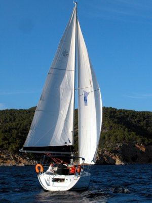 A Greek Sails Jeanneau Sun Odyssey 32i sailing yacht underway during a flotilla sailing holiday